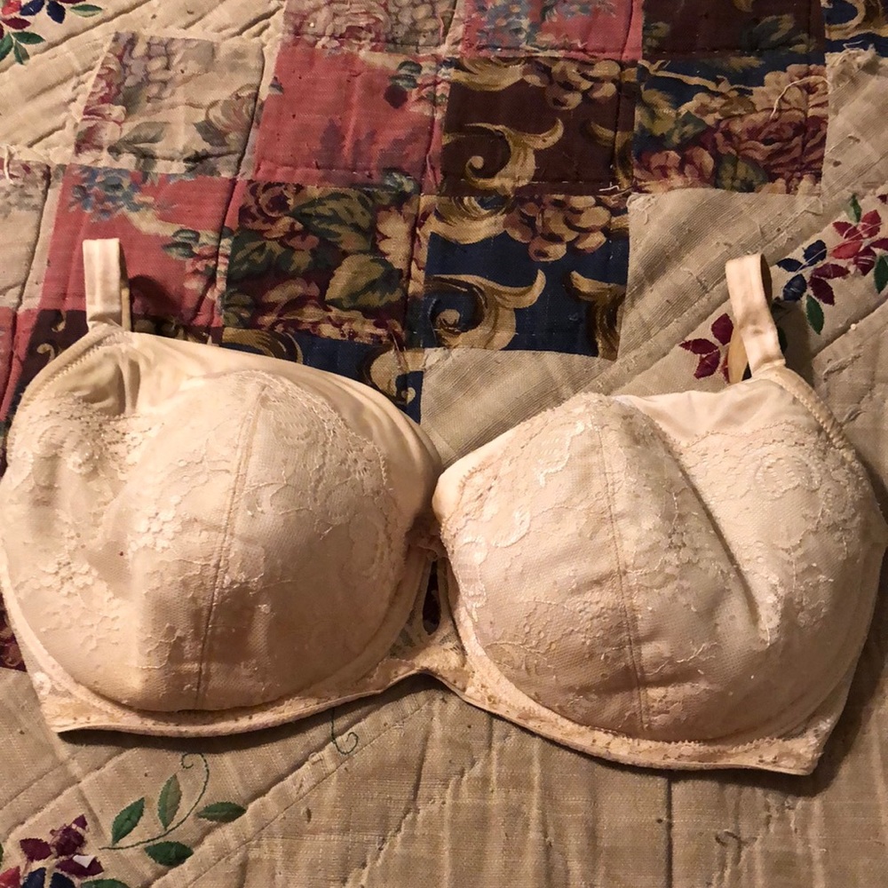 34G bra